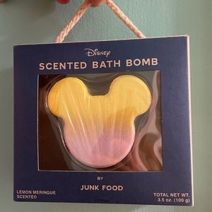 Junkfood Mickey bath bomb